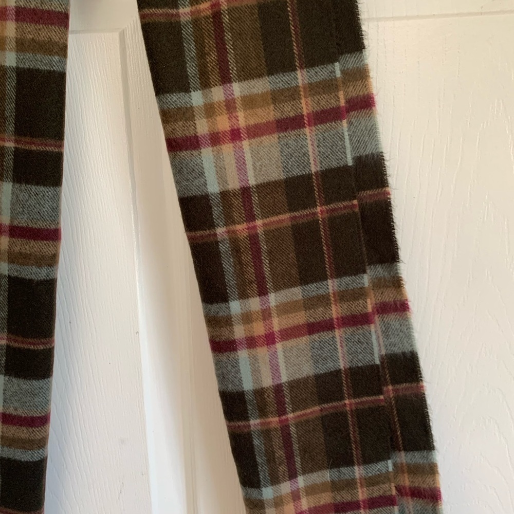 NWOT softer than cashmere?‎ Plaid brown mix scarf - Picture 5 of 6